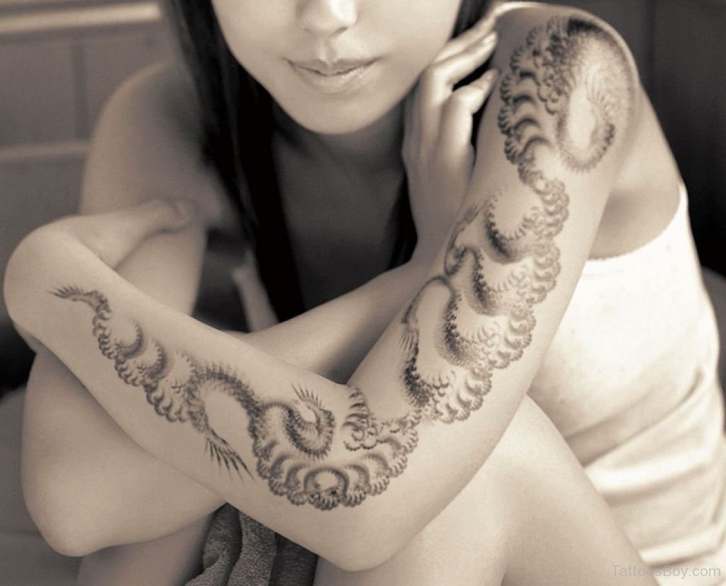 Brown tattooed asian dyke loves fan image