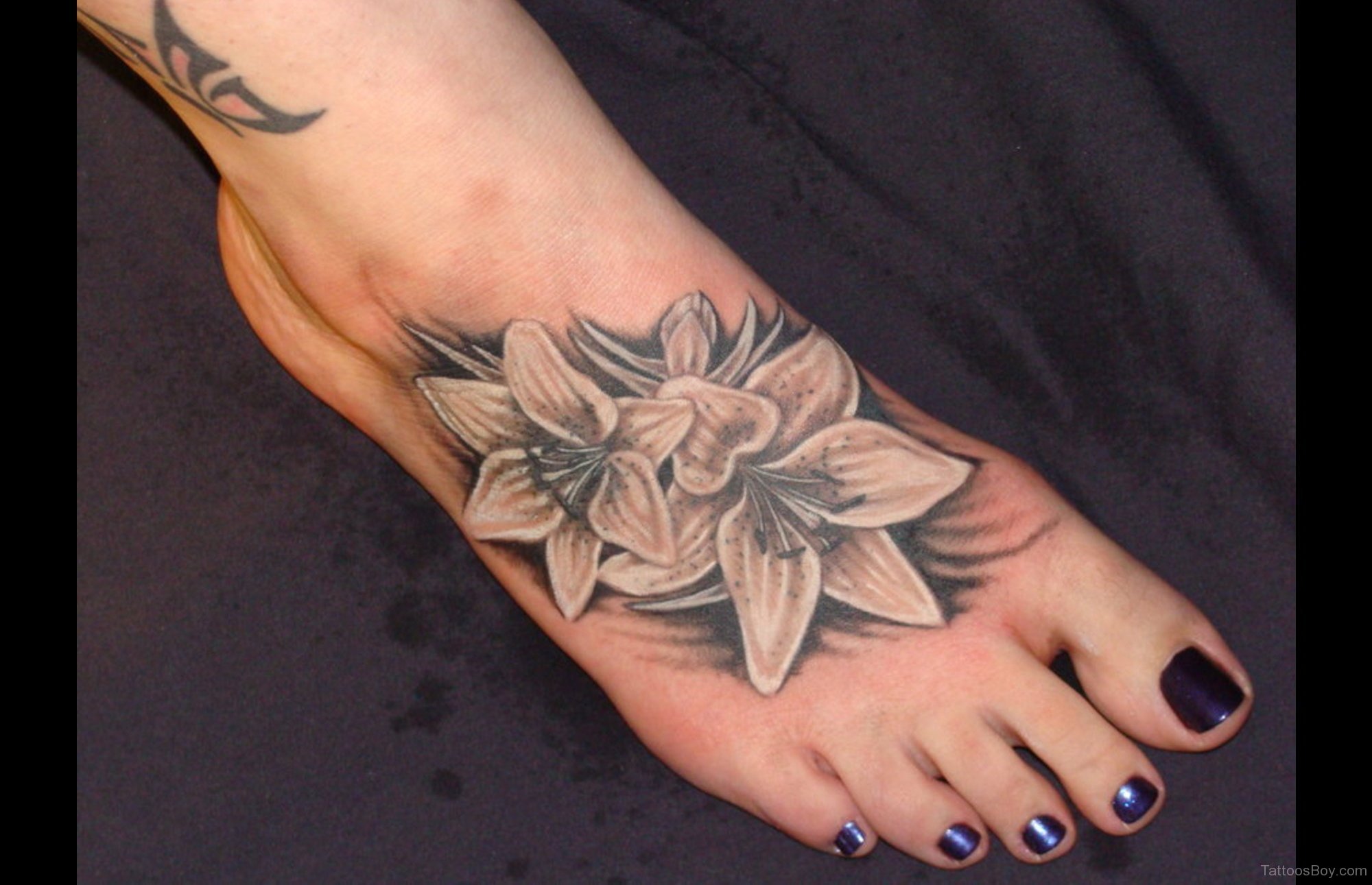 wildflowers around ankle (after a 5 hour session this was the best vi... |  Wildflower | TikTok